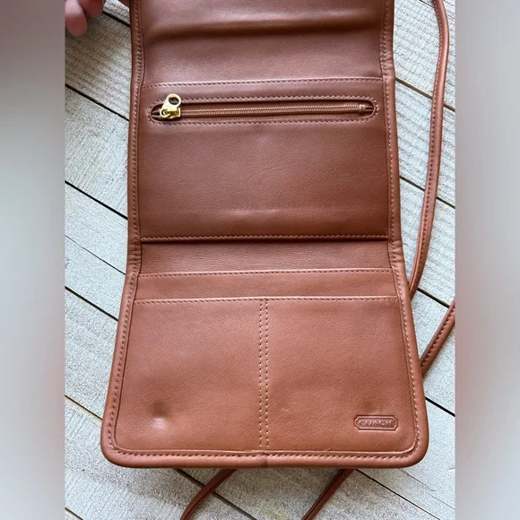 Vintage Coach Envelpoe Swing Wallet #4843 - Picture 12 of 15